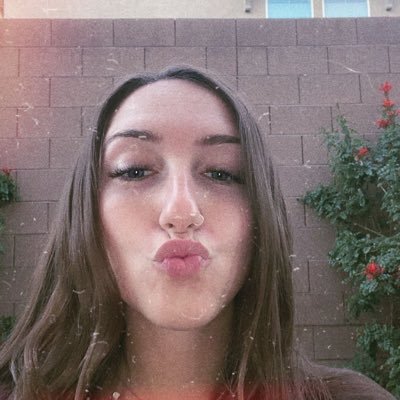 Profile Photo of Josie Johnson (@josieejohnson) on Twitter