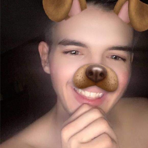 Profile Picture of Daniel Dreaden (@dekiru99) on Poshmark