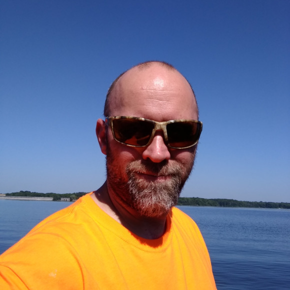 Profile Picture of Chad King (@chad4977) on Poshmark
