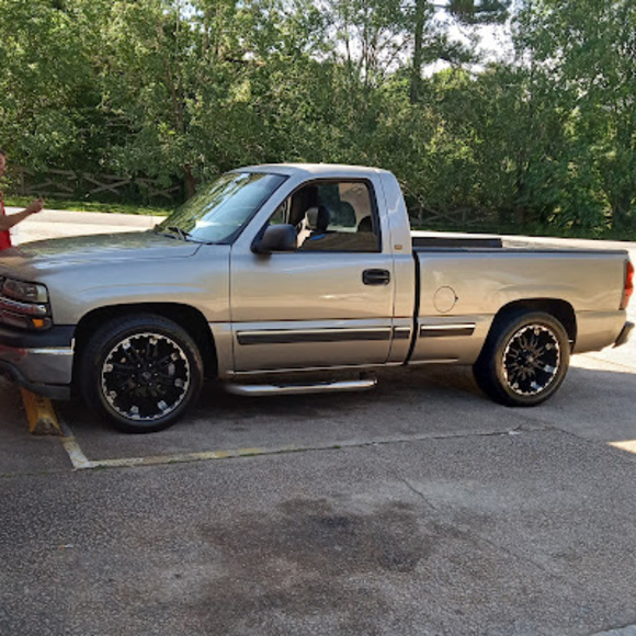 Profile Picture of Adam Arrington (@adamant710154) on Poshmark