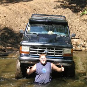 Profile Picture of Luke Decker (@lukedecker) on Myspace