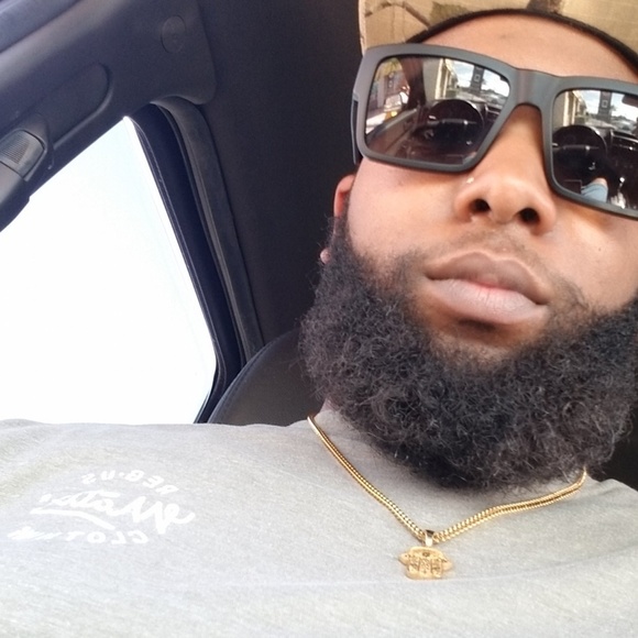 Profile Picture of Marty M (@theblackestgold) on Poshmark