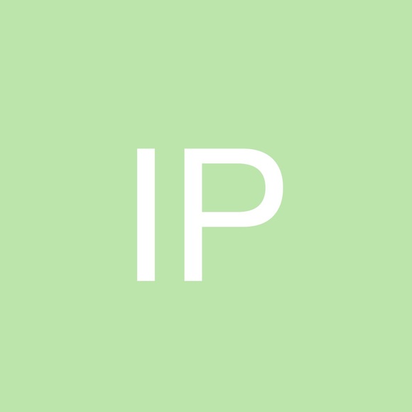 Profile Picture of Isabelle Polchinski (@ipolchinski) on Poshmark