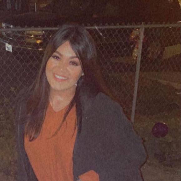 Profile Picture of Fernandez Bianca (@wawankatorres) on Poshmark