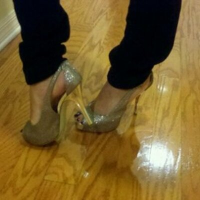 Profile Picture of Nicole Howard-Wade (@nicoleluvn_life) on Twitter