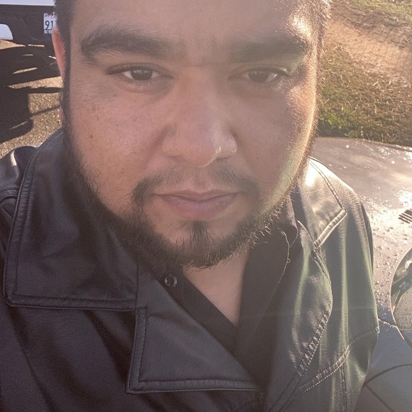 Mauro Reyes - Poshmark Profile Picture of Mauro Reyes (@reyesmauro248) on Poshmark