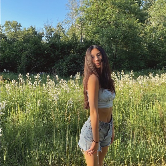 Profile Picture of Piper Kelly (@pkjdancer) on Poshmark