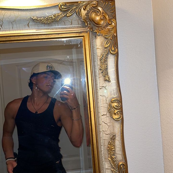 Profile Picture of nick james (@nick3yyjames) on Tiktok