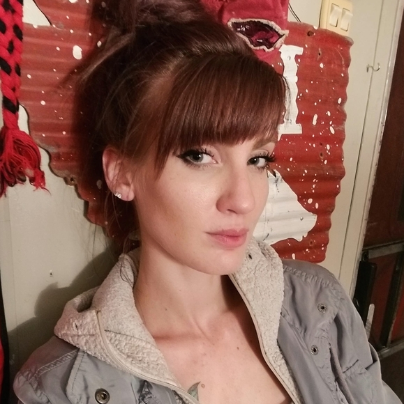 Profile Picture of Jerrica Cannon (@jerricacannon) on Poshmark