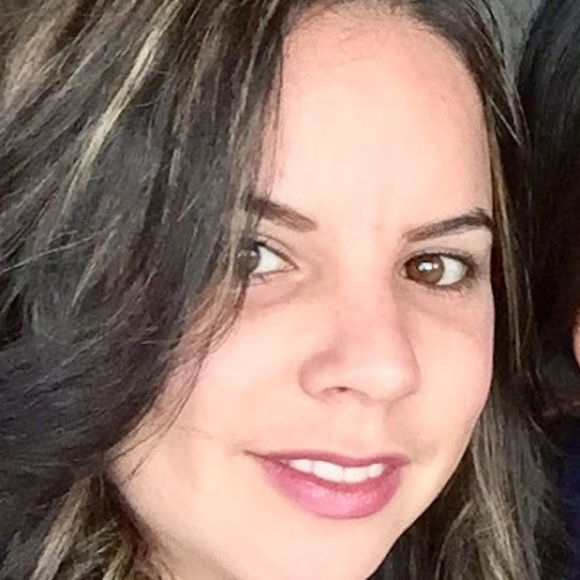 Profile Picture of Anisley Perez (@anisley00123) on Poshmark