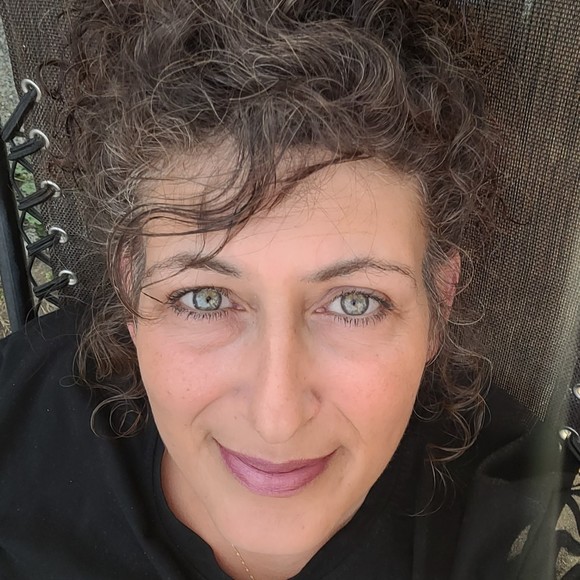 Profile Picture of Paula Gricks (@crosscntrygirl) on Poshmark