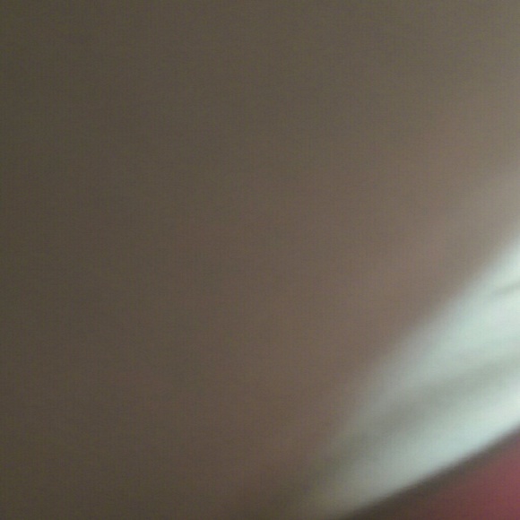 Profile Picture of Daveena Hobbs (@daveena21) on Poshmark