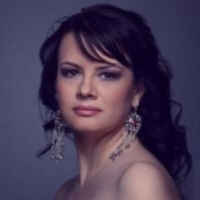 Profile Picture of Eva Dobos (@Eva_Dobos) on Twitter