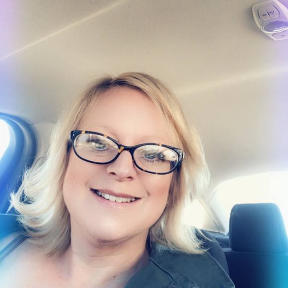 Profile Picture of Melissa Jenkins (@missjen0112) on Poshmark