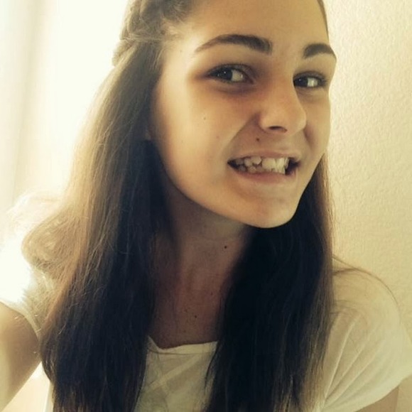 Profile Picture of Sophia Wisneski (@sophie10imcool) on Poshmark