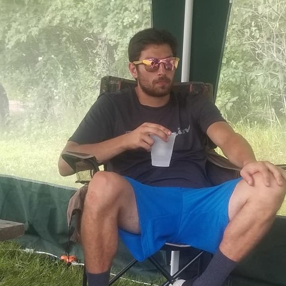 Profile Picture of Bryan Sternig (@bryansternig) on Poshmark