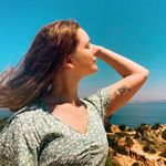 Profile Picture of Veronica Lavallee (@veronicalavallee) on Instagram