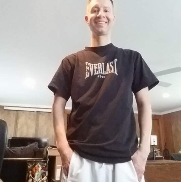 Profile Picture of Jason Raeman (@jraeman) on Poshmark