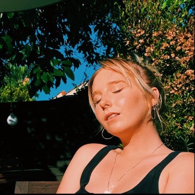 Profile Picture of Alice Newman (@alice_newman4) on Twitter