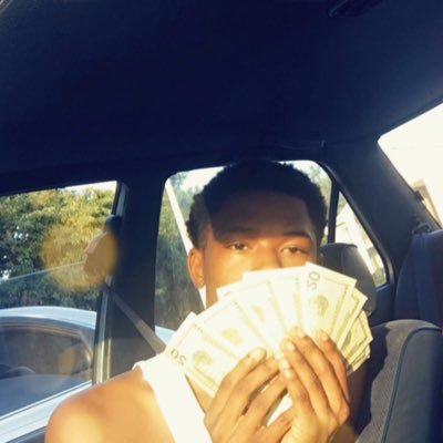 Profile Picture of Mario McClain (@demcclain3) on Twitter