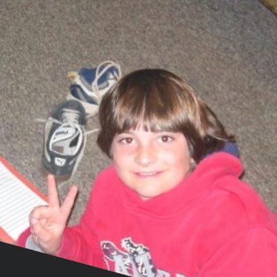 Profile Picture of Fiona Apple Bottom Jeans (@cadenraps) on Twitter