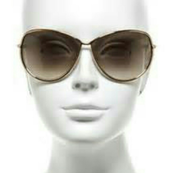 Profile Picture of Hoyun Kim (@hoyun80) on Poshmark