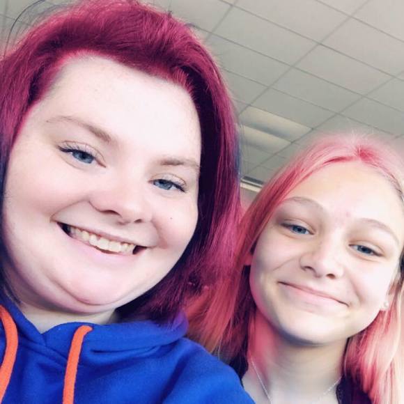 Profile Picture of Amber Talbott (@ambertalbott) on Poshmark