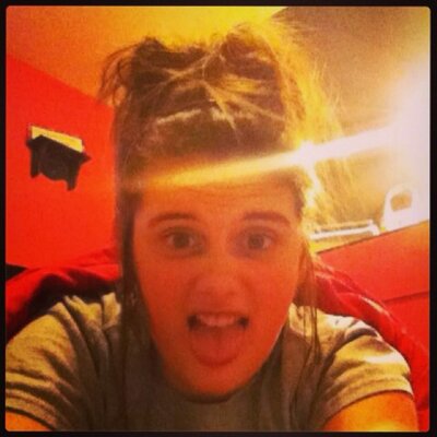 Profile Picture of Emily Pointer (@emmybugg36) on Twitter