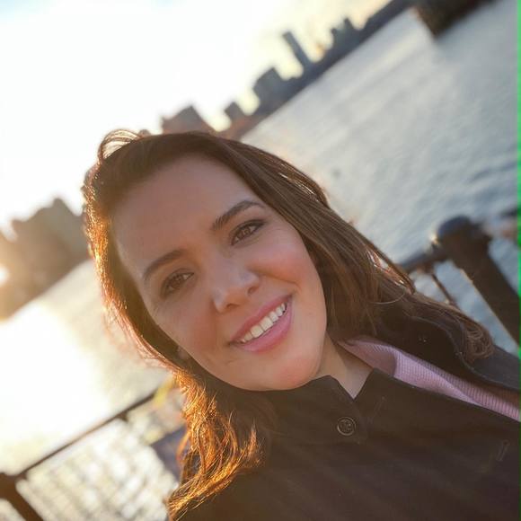 Profile Picture of Rose Lima (@limaprose) on Poshmark
