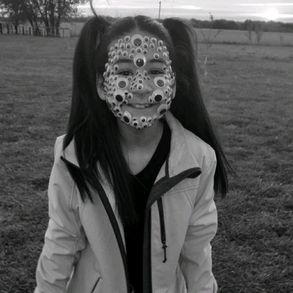 Profile Picture of Alina Alvidrez (@alinaa_1234) on Poshmark