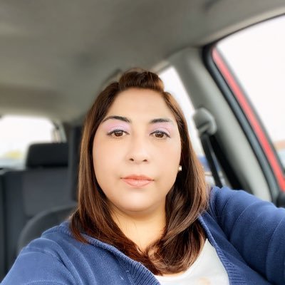 Profile Picture of Anita Olivares (@annitaoliv) on Twitter