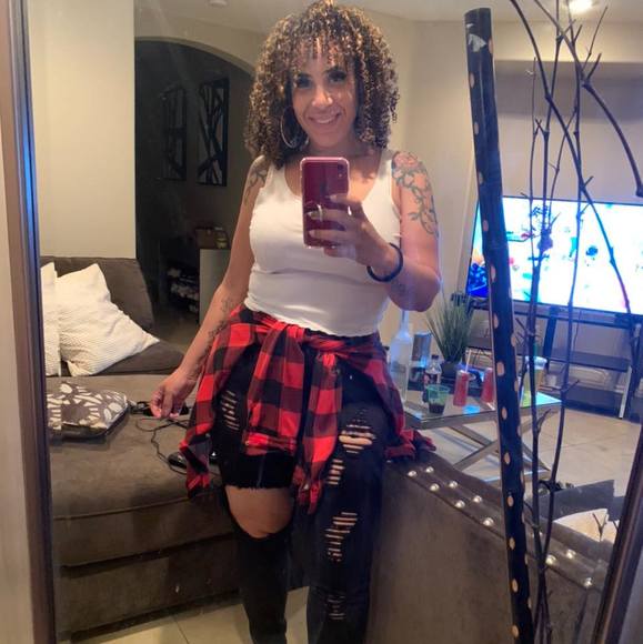 Profile Picture of Fallon Howard (@nursehoward702) on Poshmark