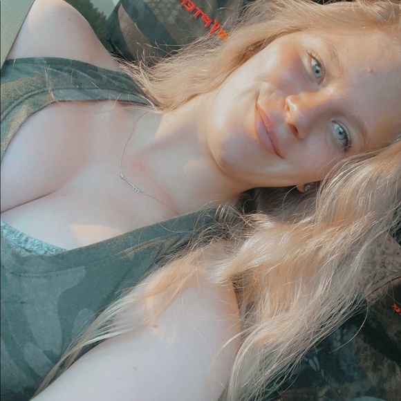 Profile Picture of Jillian Turner (@im_just_jill) on Poshmark