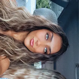 Profile Picture of juliamccart1212 (@juliamccart121253) on Tiktok