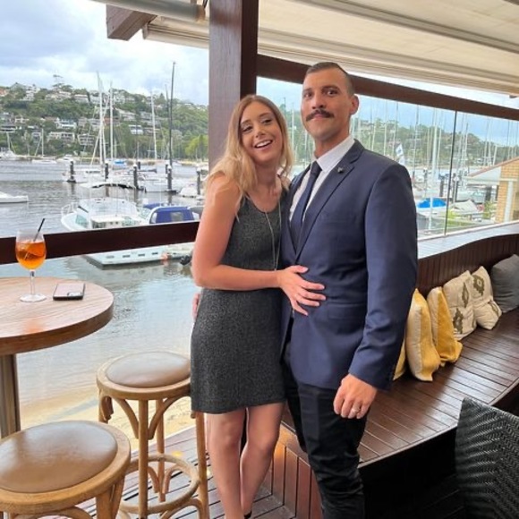 Profile Picture of Melissa Papallo (@melissapapallo) on Poshmark