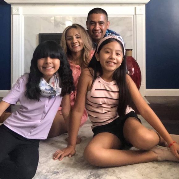 Profile Picture of Carlos Magaña (@pipoone) on Poshmark