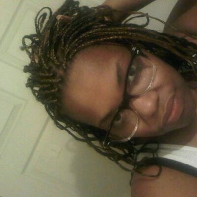 Profile Picture of Ariel Robinson (@KnoBytchAssNess) on Twitter