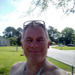 Profile Picture of Stanley Davidson (@Stanley69494549) on Twitter