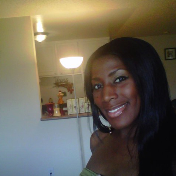 Profile Picture of Brenda Dougan (@douganb) on Poshmark