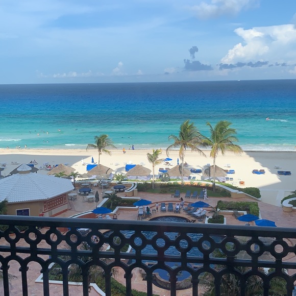 Profile Picture of Eli Teitelbaum (@teity230) on Poshmark