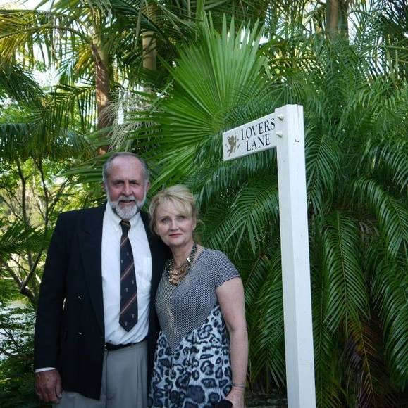 Jeanette Collett - Poshmark Profile Picture of Jeanette Collett (@jeanettecollett) on Poshmark