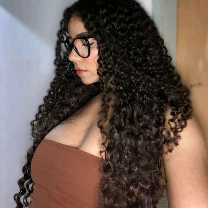 Profile Picture of Luci (@luciilima) on Tiktok