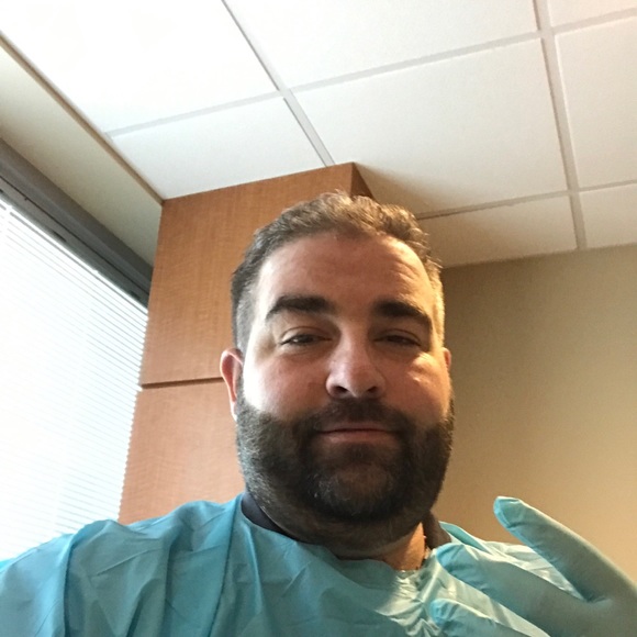 Profile Picture of Ray Karlowicz (@rayk76) on Poshmark