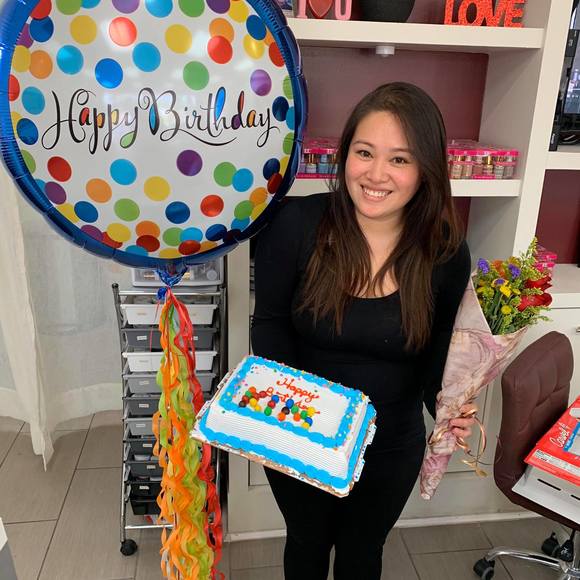 Profile Picture of Kimmie Le (@kimmiele50) on Poshmark