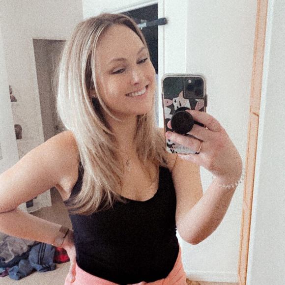 Profile Picture of Jaycie Ashmore (@batmanbeep) on Poshmark