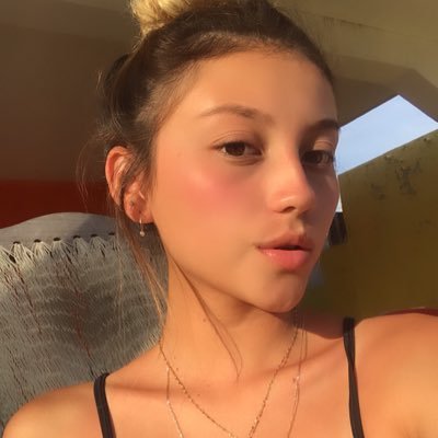 Profile Picture of Jenn🌿 (@JennyAngulo09) on Twitter