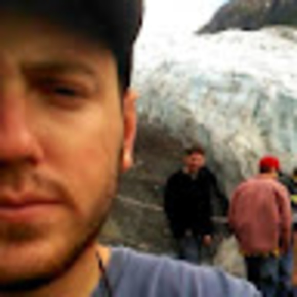 Profile Picture of Kevin Pulver (@nivekp) on Poshmark