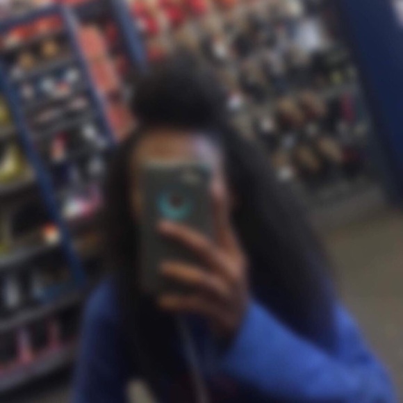 Profile Picture of Jada Quinn (@vibeswjadaa) on Poshmark