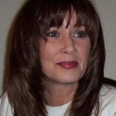 Profile Picture of Lori McMillan (@LoriRaeMc) on Twitter