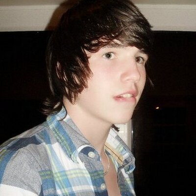 Profile Picture of Jason (@JasonMcCoubrey) on Twitter